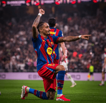 Barcelona rozdrtila Athletic Bilbao 5:0 a postoupila do finále Superpoháru proti Realu Madrid