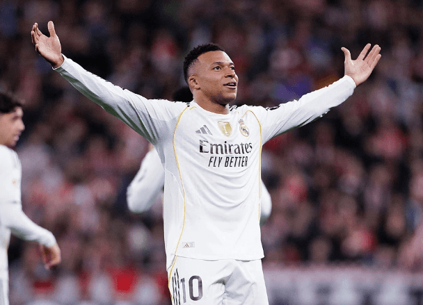 Mbappeho dva góly a jedna asistence pomohly Realu Madrid ukončit sérii tří remíz