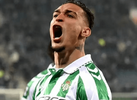 Od opuštěného hráče Manchesteru United k hrdinovi Betisu - Anthonyho znovuzrození