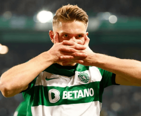 Útočník Sportingu CP Viktor Gyokerese se chystá obléknout dres Manchesteru United