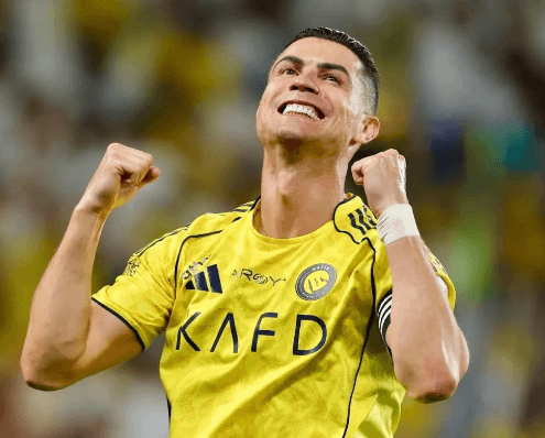 Cristiano Ronaldo pokračuje ve své žhavé sérii, s tituly a slávou na dosah