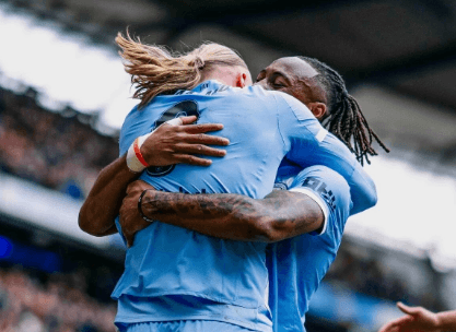 Manchester City v této sezóně překonal rekord třemi výhrami proti Liverpoolu