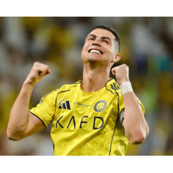 Cristiano Ronaldo pokračuje ve své žhavé sérii, s tituly a slávou na dosah